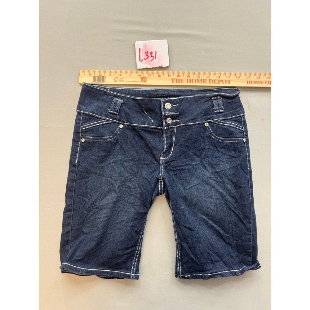 Pasion Womens Denim Bermuda Shorts Dark Wash Contrast Stitch Rhinestone Size 13